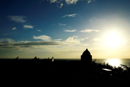 ソレダッド砦と太陽